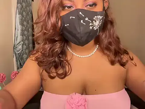 MadelynReeves – webcam model profile photo Image 8