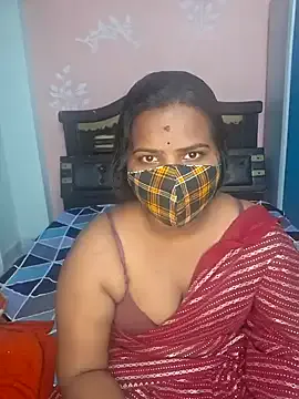 EmberRoseXXX – webcam model profile photo Image 6