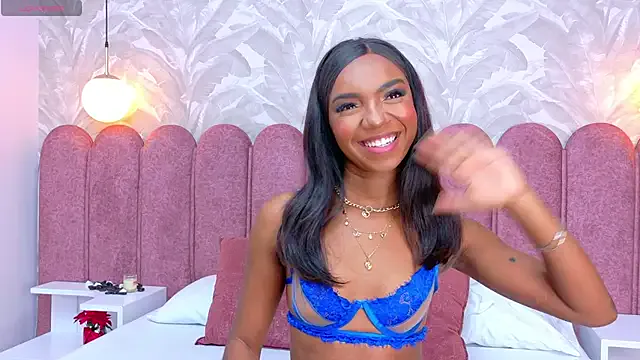 FitnessBunny – webcam model profile photo Image 2