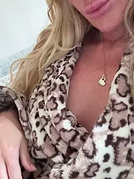TheCumSlutBarbie Image 6