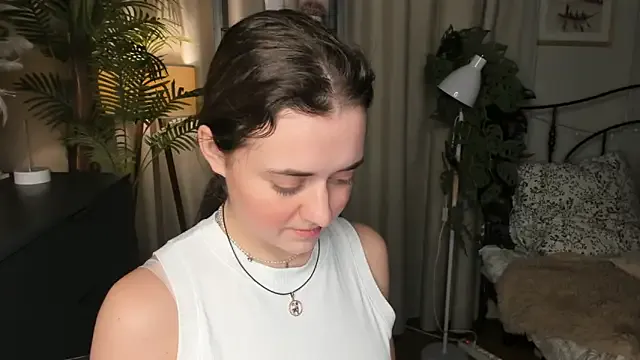 BellaPorch – webcam model profile photo Image 13