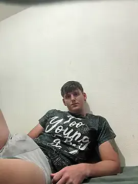 AlissMil – webcam model profile photo Image 3