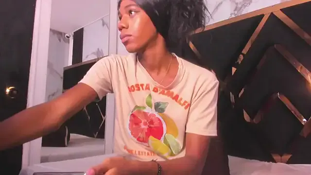 _Crystal_evains – webcam model profile photo Image 12