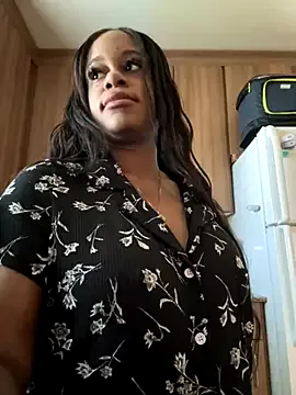 MissZoeDeville – webcam model profile photo Image 6