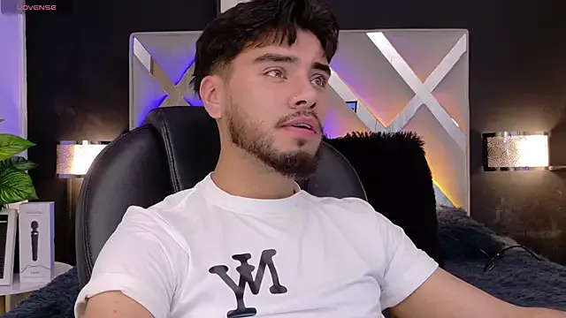 MiraDelynn – webcam model profile photo Image 15