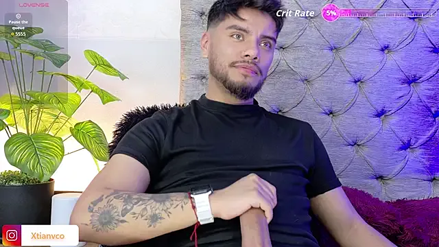 MiraDelynn – webcam model profile photo Image 17