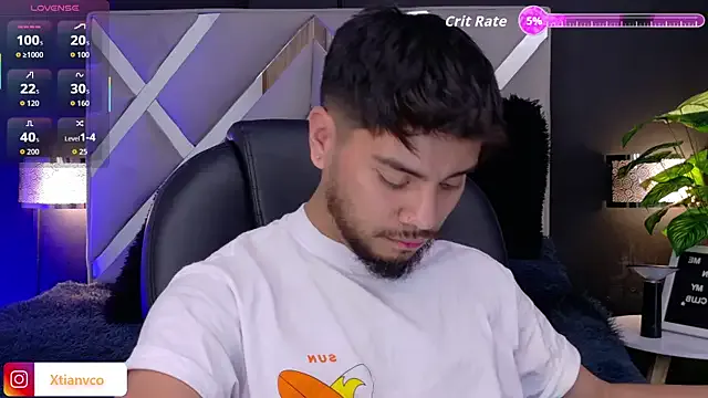 MiraDelynn – webcam model profile photo Image 19