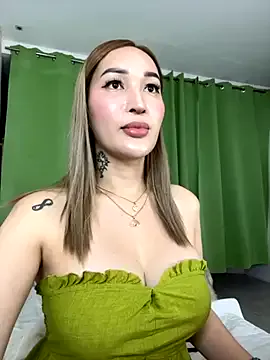IrisNightshade – webcam model profile photo Image 3
