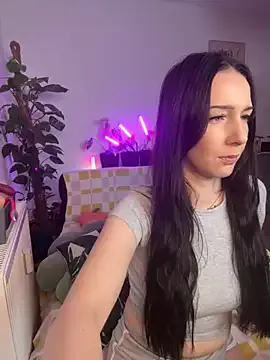 KarolBrand – webcam model profile photo Image 11