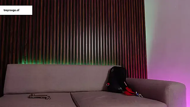 SandiSquirts – webcam model profile photo Image 17