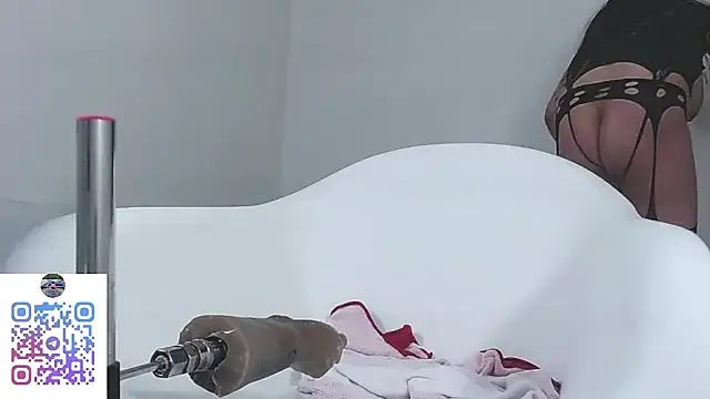 SophiaWren – webcam model profile photo Image 13