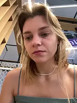 LennaVoss – webcam model profile photo Image 10