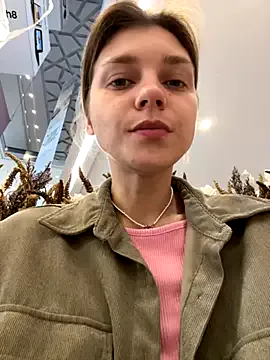 LennaVoss – webcam model profile photo Image 11