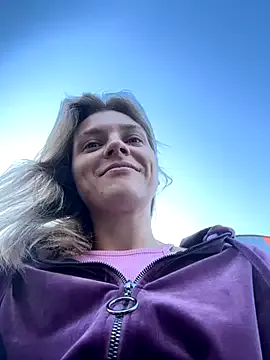 LennaVoss – webcam model profile photo Image 5