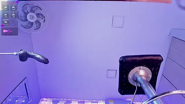 MiraDelynn – webcam model profile photo Image 13