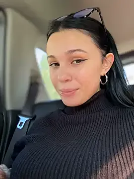 CurvyAnonymousGirl89 – webcam model profile photo Image 3