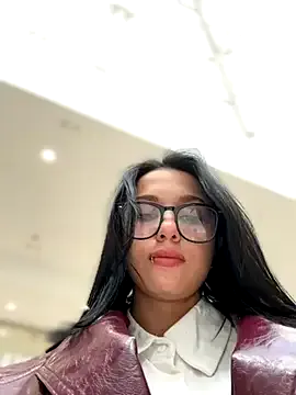 CurvyAnonymousGirl89 – webcam model profile photo Image 4