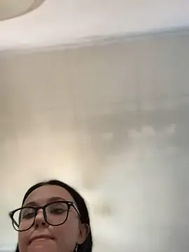 CurvyAnonymousGirl89 – webcam model profile photo Image 5