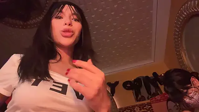 SaraDiesss – webcam model profile photo Image 2