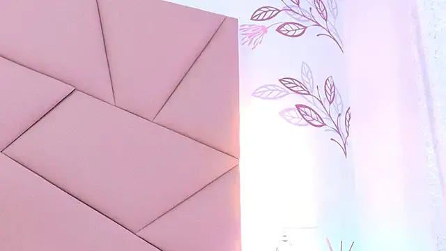 ChloeDevine – webcam model profile photo Image 15