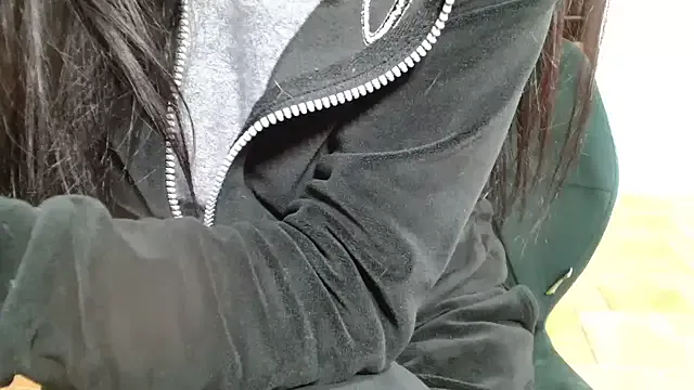 Live with NinnaPortugal on FliCam Image 5