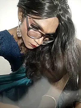 PaulettSmiith – webcam model profile photo Image 4