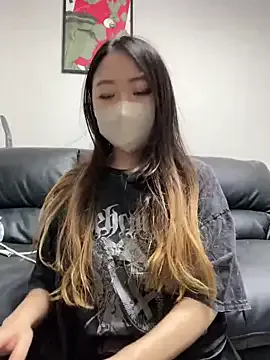 Live with AryaSummersReal on FliCam Image 9