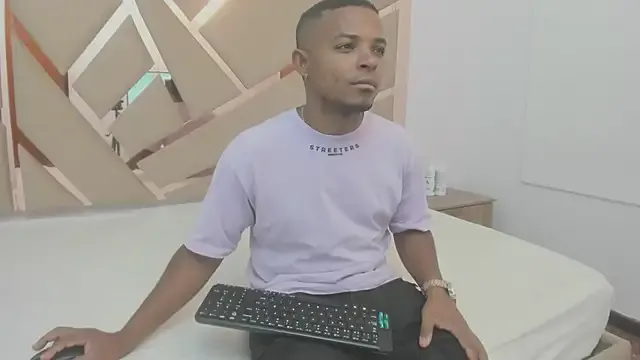 KathiaRossie – webcam model profile photo Image 16