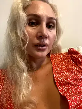 HellenLatin – webcam model profile photo Image 12