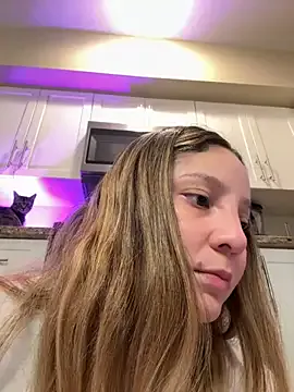 SandiSquirts – webcam model profile photo Image 13