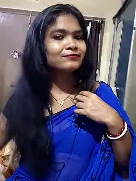 SandiSquirts – webcam model profile photo Image 10