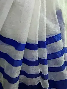 SandiSquirts – webcam model profile photo Image 3