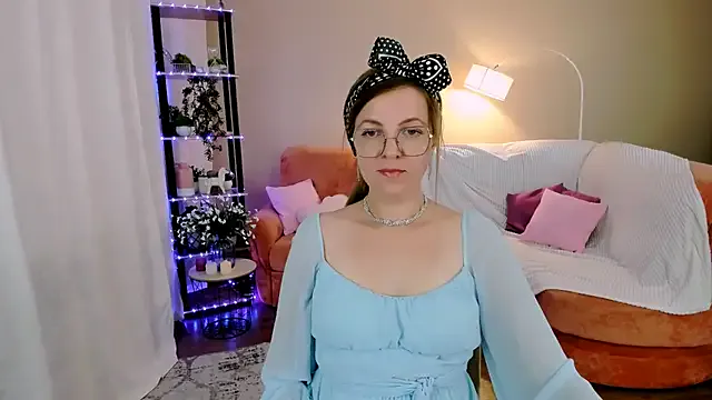 VeroniicaRoss – webcam model profile photo Image 10