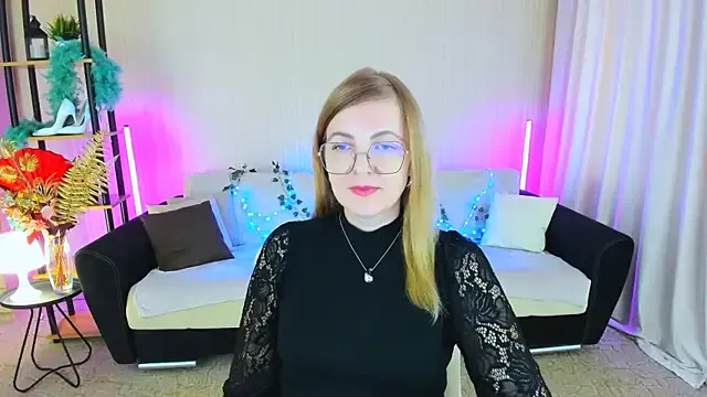 VeroniicaRoss – webcam model profile photo Image 14