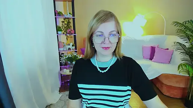 VeroniicaRoss – webcam model profile photo Image 17