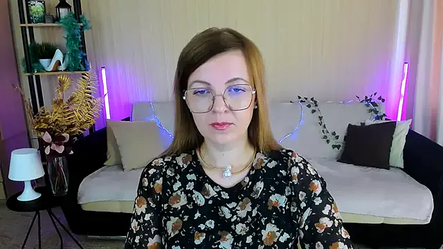 VeroniicaRoss – webcam model profile photo Image 4