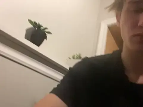 Live with thecloser380 on FliCam Image 4