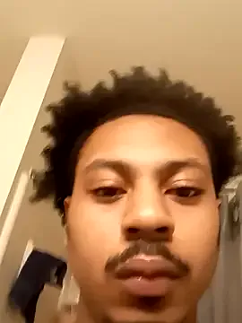 Juhone – webcam model profile photo Image 6