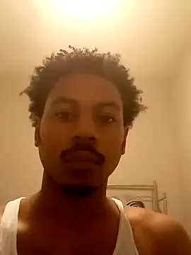 Juhone – webcam model profile photo Image 9