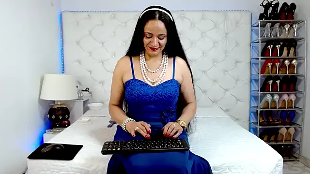 AntonellaRodman – webcam model profile photo Image 13