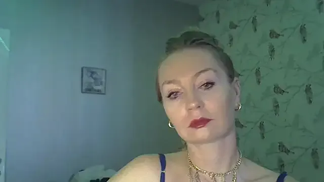 LennaVoss – webcam model profile photo Image 12