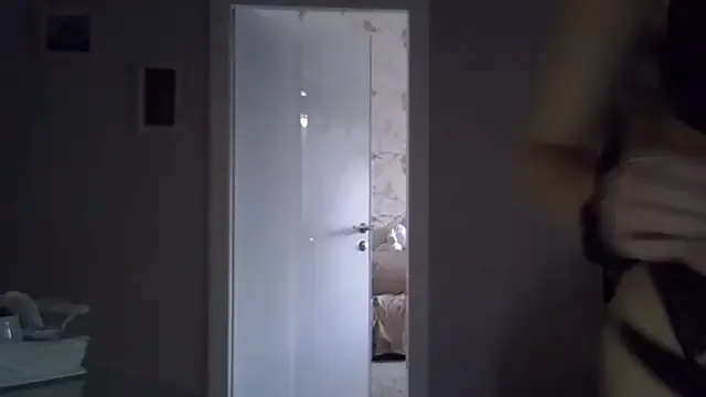 LennaVoss – webcam model profile photo Image 19