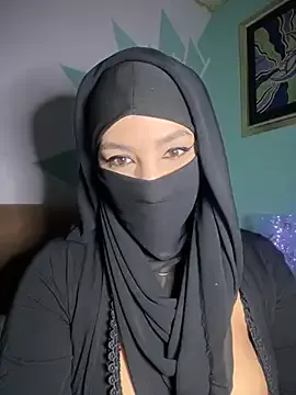 Zeynep-Lahsen Image 8