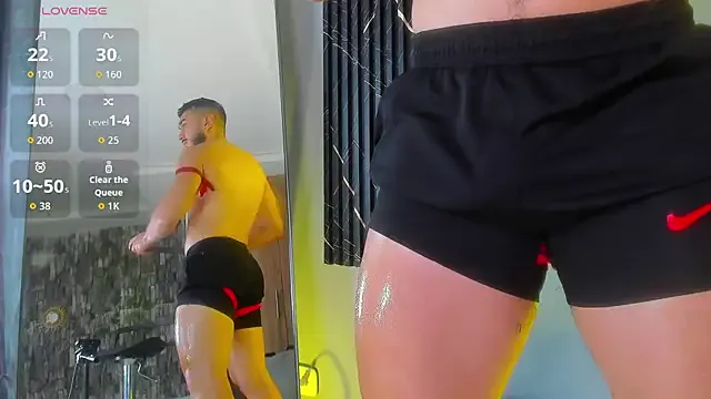 HugeTitties – webcam model profile photo Image 18