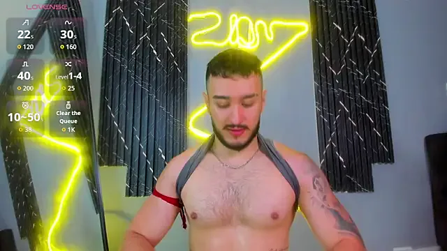 HugeTitties – webcam model profile photo Image 19