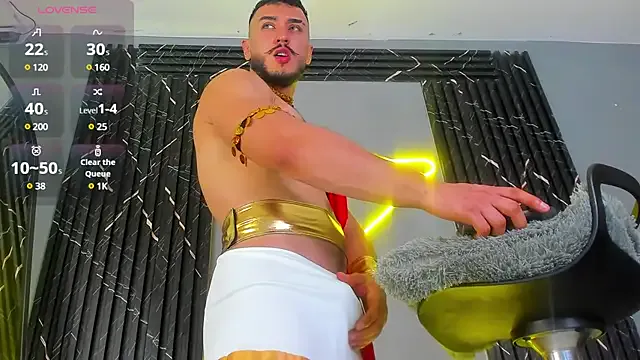 HugeTitties – webcam model profile photo Image 4